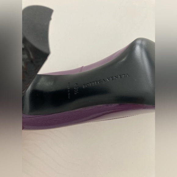 Bottega Veneta Purple Patent Leather Pumps with Black Colour Block Heel - Picture 3 of 10